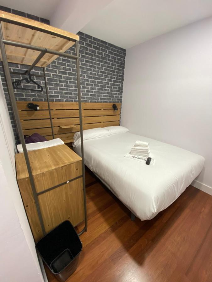 Casual Mardones Hotel Bilbao Kültér fotó A room at the hotel