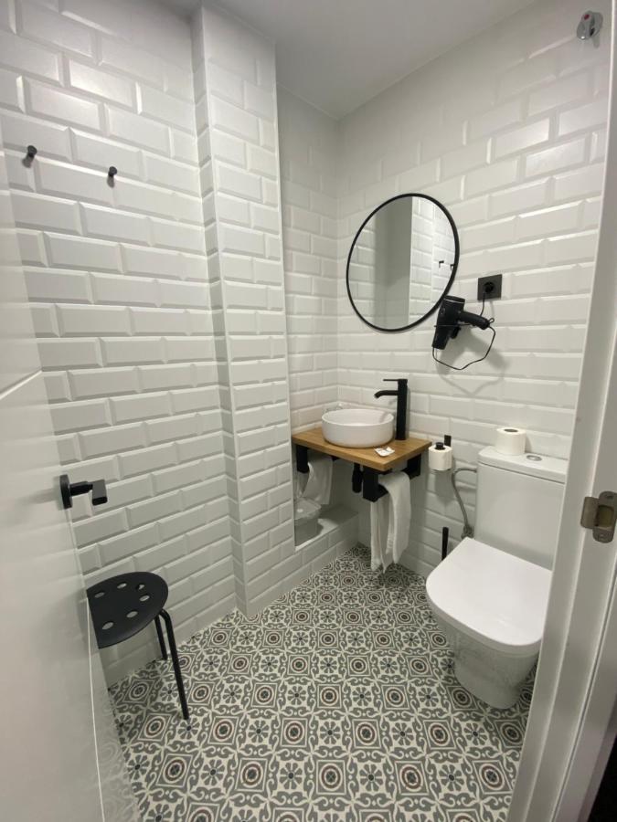 Casual Mardones Hotel Bilbao Kültér fotó Bathroom